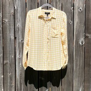 Banana Republic yellow plaid button down shirt size small